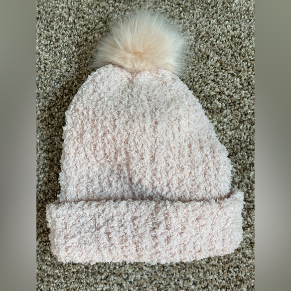 🤎Brand new pink hat! Soft with pompom - Picture 2 of 2